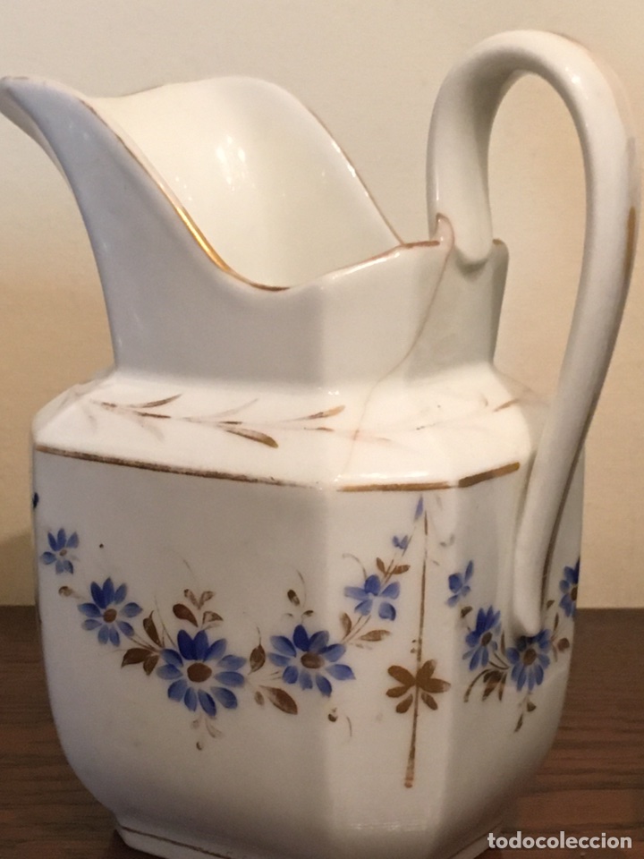 Antig&uuml;edades: Jarra porcelana - Foto 1