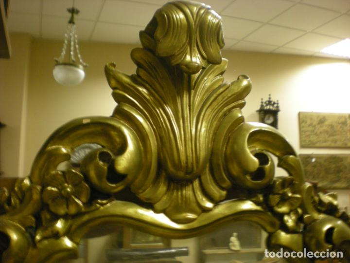 Antig&uuml;edades: ESPEJO ANTIGUO CON MARCO CORNUCOPIA CON PAN DE ORO - Foto 2