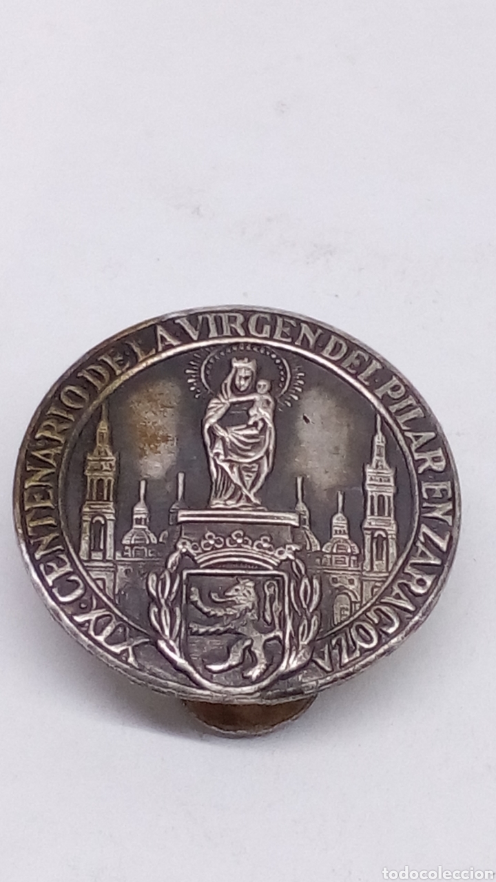 Antig&uuml;edades: Pasabotones de plata religioso - Foto 1