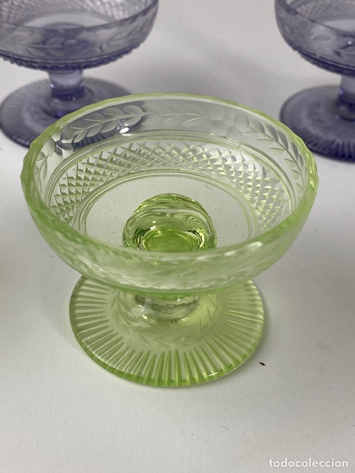 Antig&uuml;edades: CONJUNTO DE 5 COPAS DE CRISTAL TALLADO. - Foto 2
