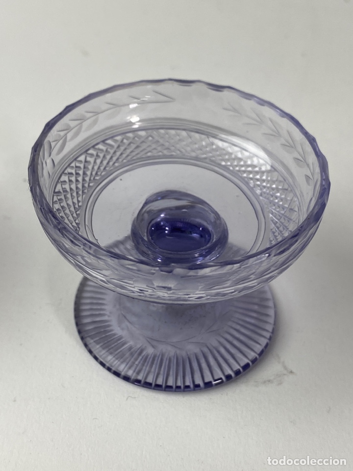 Antig&uuml;edades: CONJUNTO DE 5 COPAS DE CRISTAL TALLADO. - Foto 3