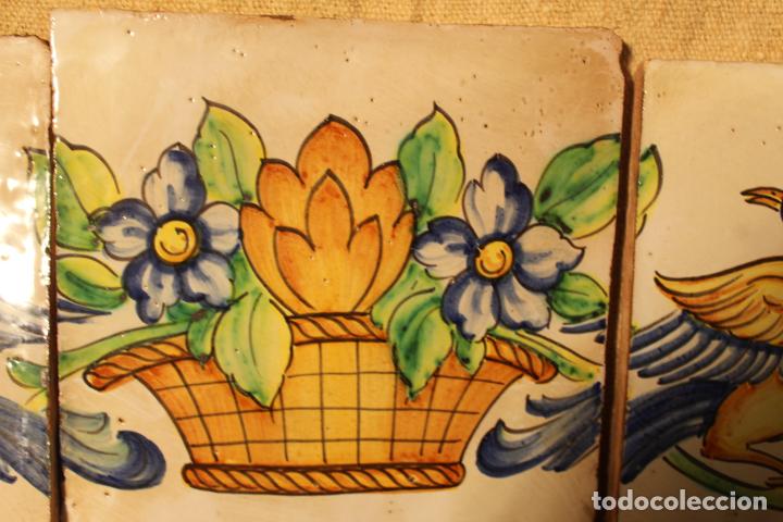 Antig&uuml;edades: Escalon de azulejos de manises - Foto 7