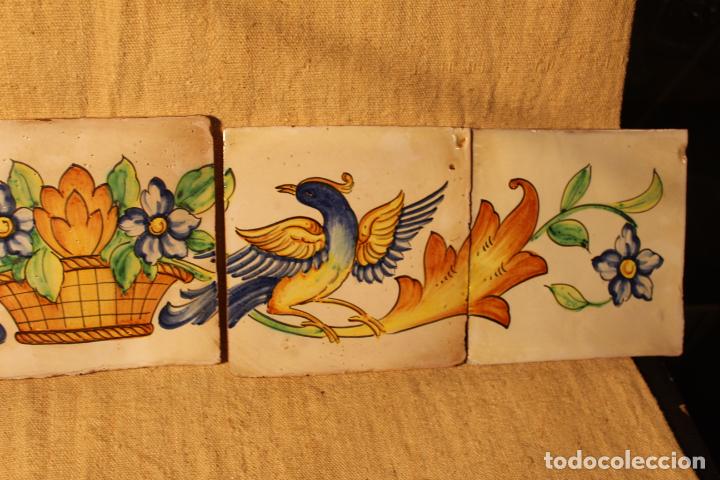 Antig&uuml;edades: Escalon de azulejos de manises - Foto 11