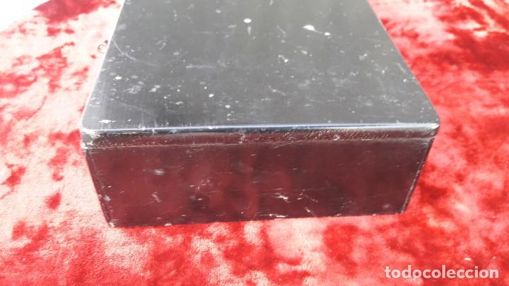 Antig&uuml;edades: Caja antigua - Foto 3