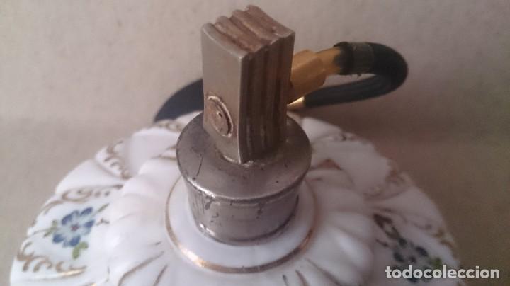Antig&uuml;edades: Perfumador de cristal antiguo con borla - Foto 8