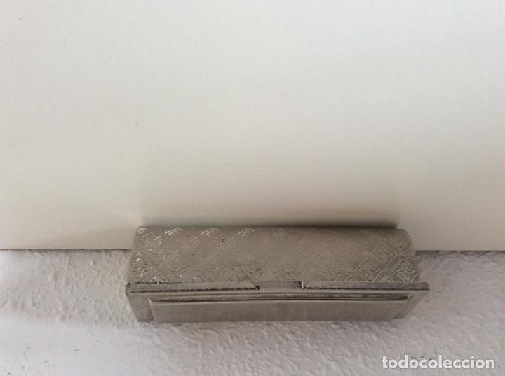 Antig&uuml;edades: Funda pintalabios se&ntilde;ales de uso - Foto 1
