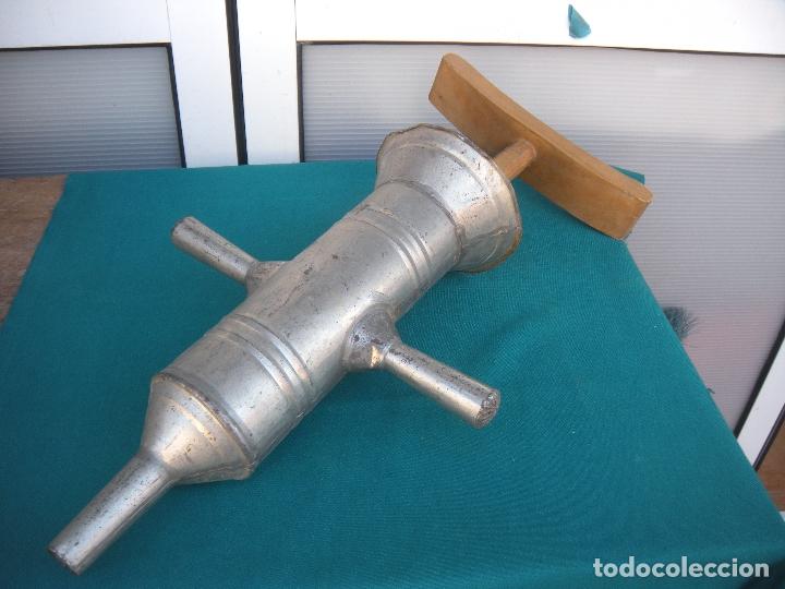 Antig&uuml;edades: CARNICER&Iacute;A. EMBUTIDORA. CHURRERA. - Foto 2