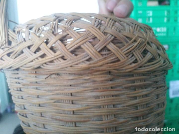 Antig&uuml;edades: Antigua cesta cestilla de esparto - Foto 4