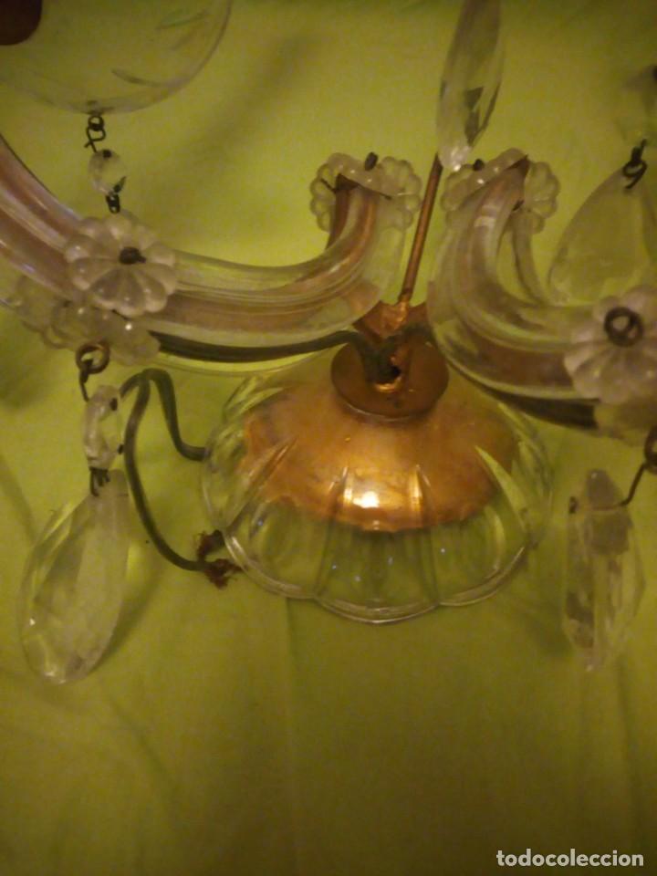 Antig&uuml;edades: Antiguo aplique de cristal 2 luces. - Foto 6