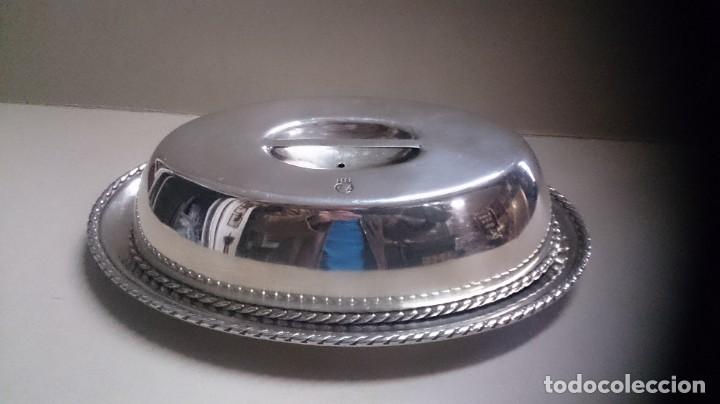 Antig&uuml;edades: Salsera de( metal plateado?) ARGENTA.