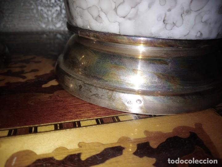 Antig&uuml;edades: Jarrones de porcelana y plata de ley contrastada. - Foto 4