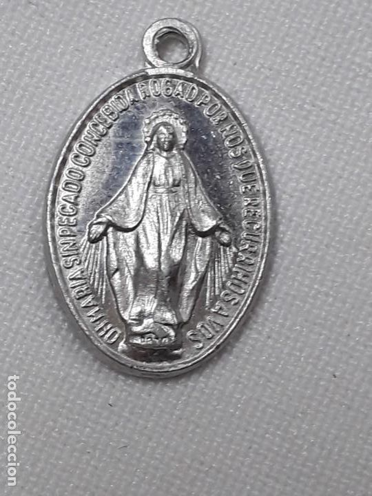 Antig&uuml;edades: Medalla de aluminio de la Virgen Mar&iacute;a - Foto 1
