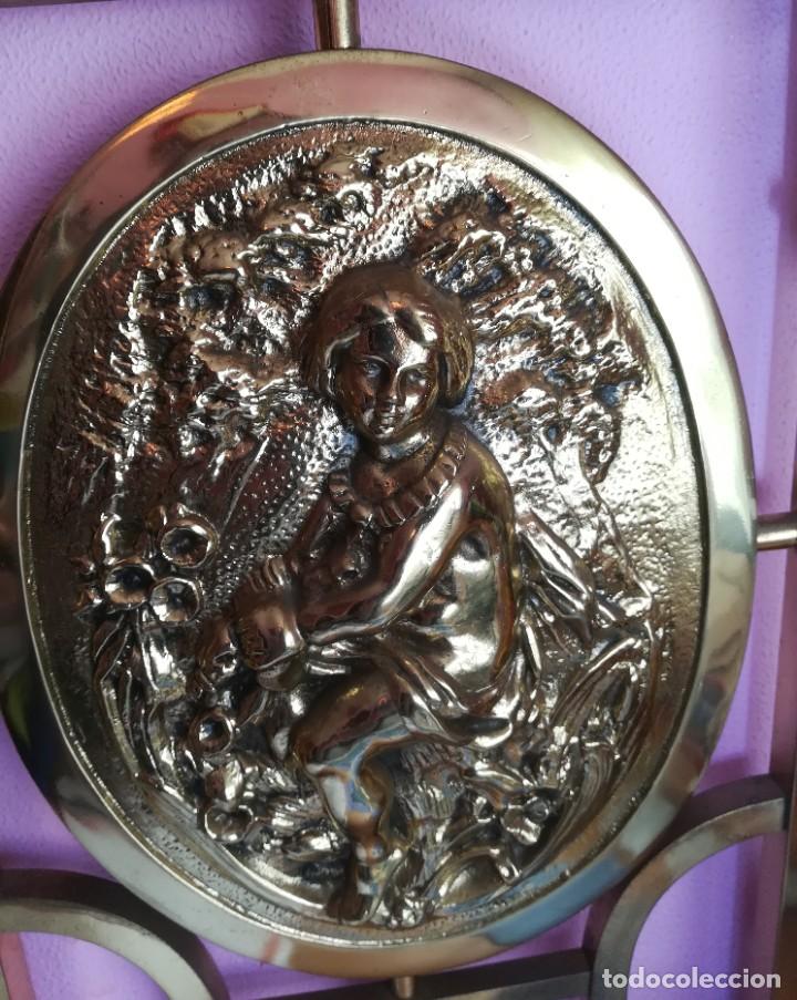 Antig&uuml;edades: Flor&oacute;n en bronce lacado - Foto 4