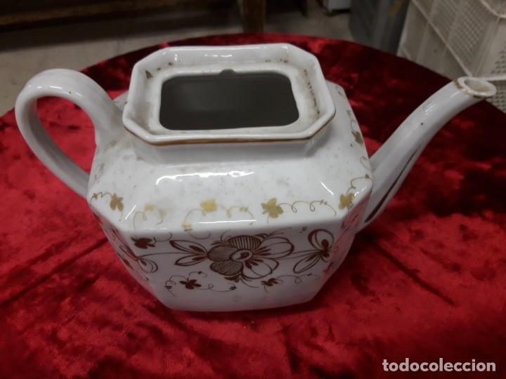 Antig&uuml;edades: Tetera porcelana - Foto 1