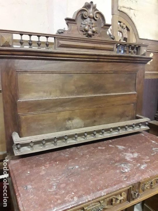 Antig&uuml;edades: Trinchero en nogal - Foto 2
