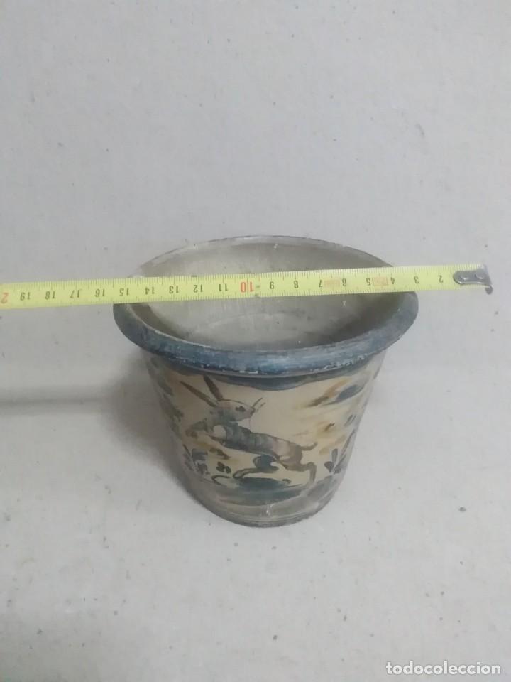 Antig&uuml;edades: Recipiente de cer&aacute;mica talavera antiguo ( defectos ) - Foto 10
