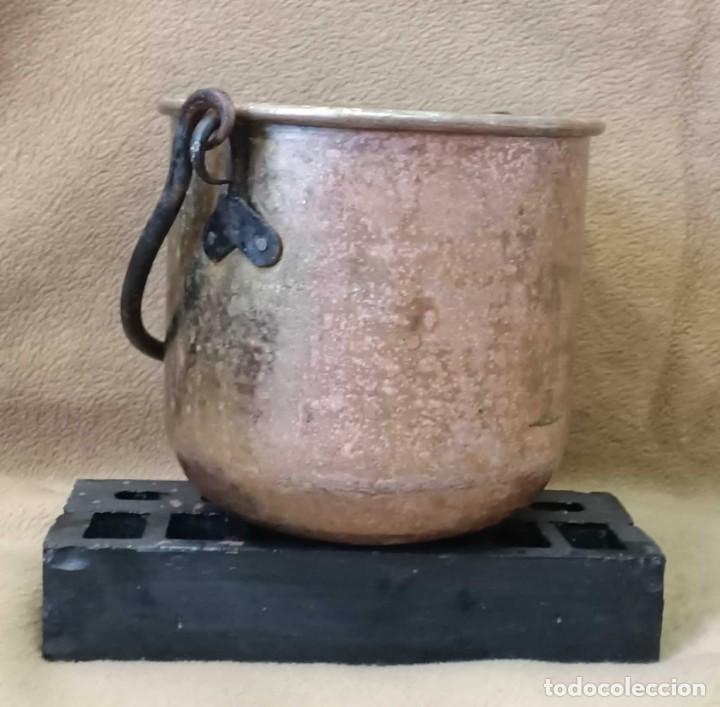 Antig&uuml;edades: Antigua Olla o Caldero de Cobre - Foto 3