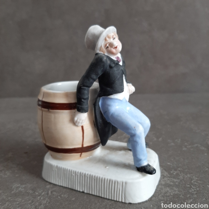 Antig&uuml;edades: Antiguo palillero de porcelana * Biscuit * borracho