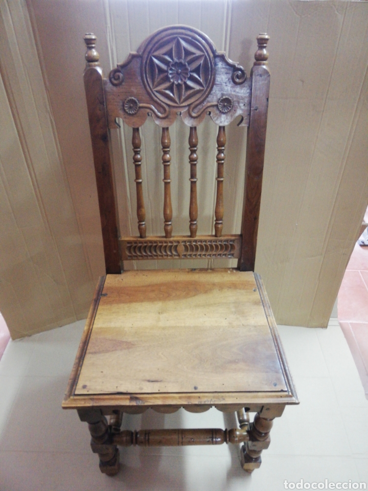 Antig&uuml;edades: Silla r&uacute;stica tallada encerada - Foto 1