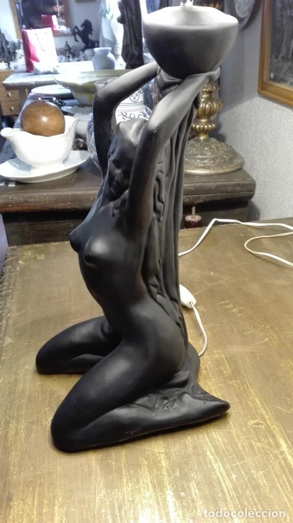Antig&uuml;edades: L&aacute;mpara con mujer desnuda - Foto 4