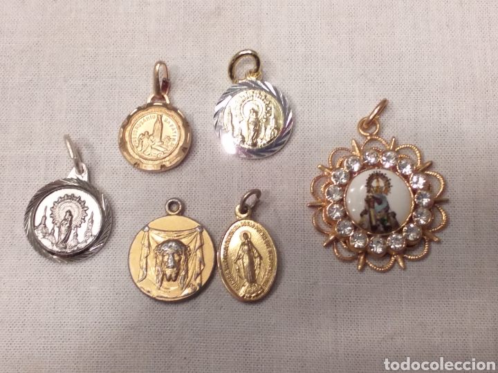 Antig&uuml;edades: 6 medallas - Foto 1