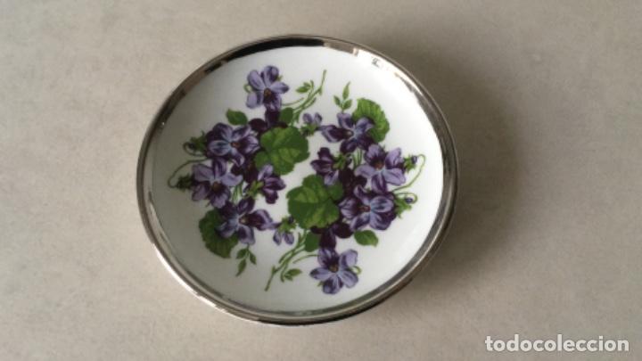 Antig&uuml;edades: PLATO DE LA VIOLETA - Foto 1