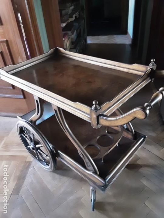 Antig&uuml;edades: MESA CAMARERA DE MADERA DE RAIZ - MESITA CON RUEDAS - CARRO - CARRITO - MEDIADOS DEL SIGLO XX
