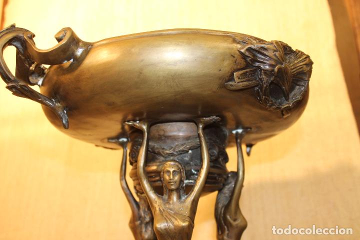 Antig&uuml;edades: centro de mesa de bronce - Foto 4