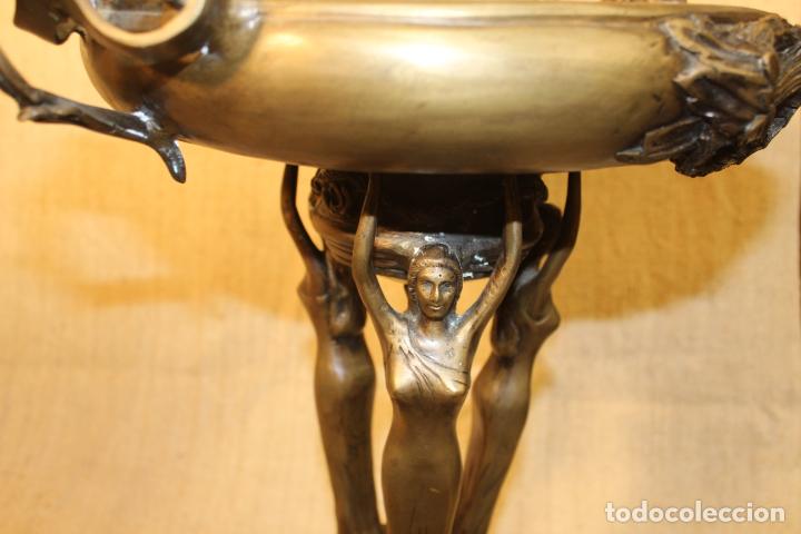 Antig&uuml;edades: centro de mesa de bronce - Foto 7