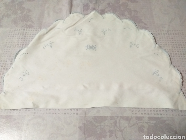 Antig&uuml;edades: 3 fundas de almohada de beb&eacute; bordadas - Foto 3
