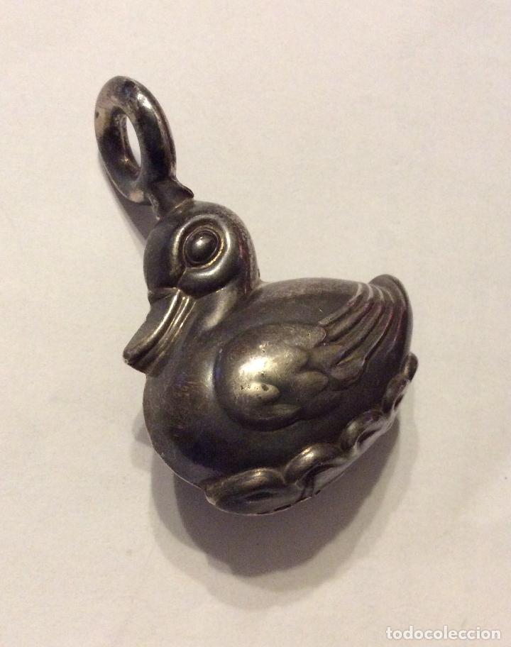 Antig&uuml;edades: Antiguo Sonajero en plata de ley - Foto 1