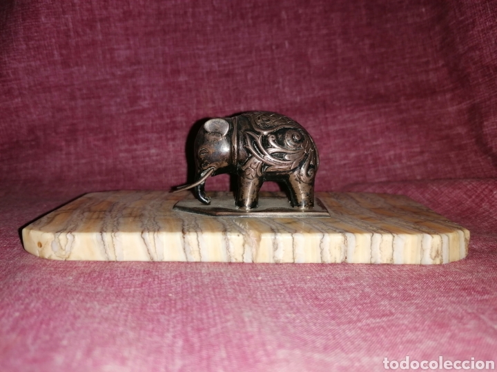 Antig&uuml;edades: ELEFANTE DE PLATA SOBRE BASE DE DIENTE DE ELEFANTE - Foto 2