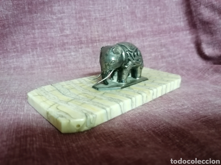 Antig&uuml;edades: ELEFANTE DE PLATA SOBRE BASE DE DIENTE DE ELEFANTE - Foto 3