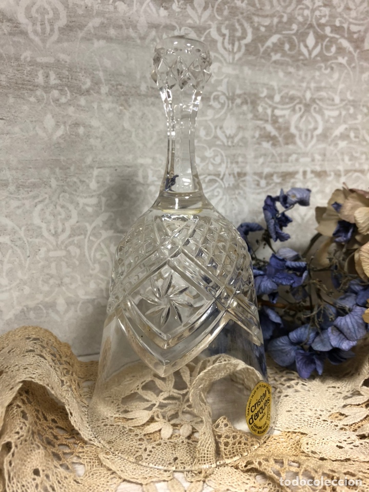 Oggetti Antichi: Preciosa campana / campanilla de cristal D`arques tallado.