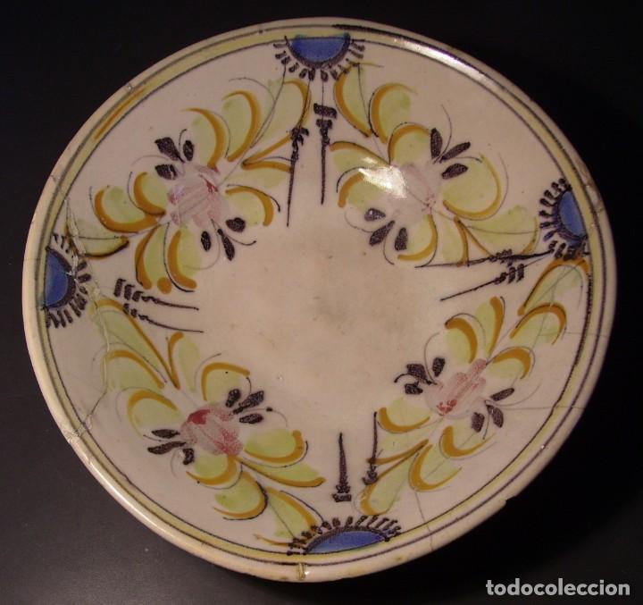 Antig&uuml;edades: ROTUNDO PLATO &ndash; CUENCO DE TALAVERA XIX - Foto 2