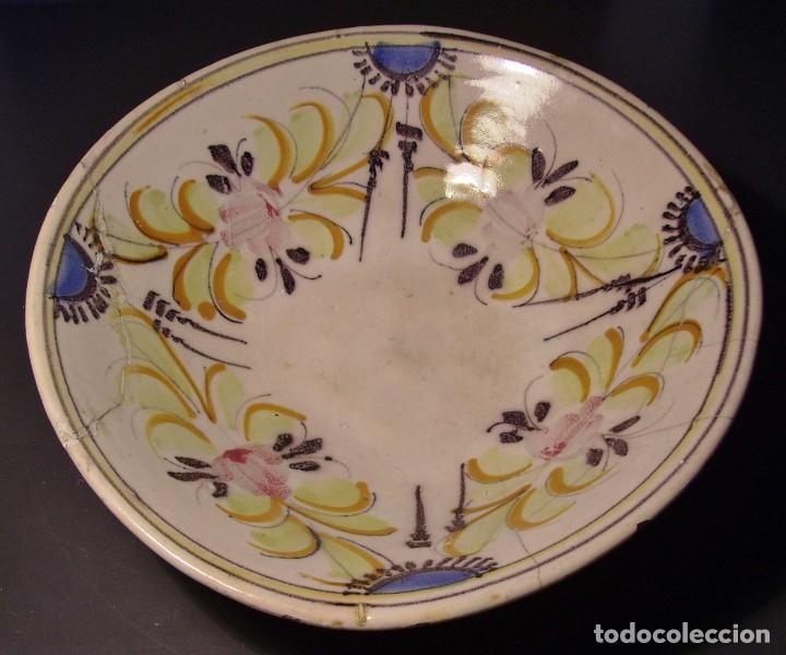Antig&uuml;edades: ROTUNDO PLATO &ndash; CUENCO DE TALAVERA XIX - Foto 3