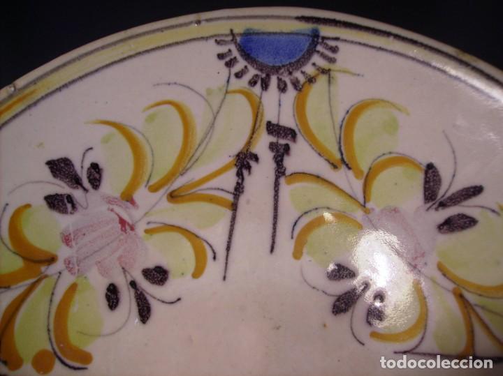 Antig&uuml;edades: ROTUNDO PLATO &ndash; CUENCO DE TALAVERA XIX - Foto 7