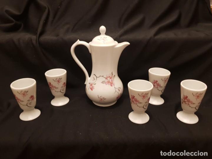 Antiguidades: Servicio porcelana Limoges para servir chocolate con chocolatera, cafetera 5 vasos