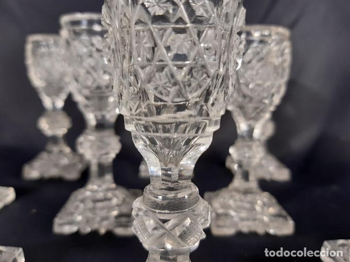 Antigüedades: 9 copas. Cristal tallado. Baccarat. Siglo XIX-XX. - Foto 8 - 197138061