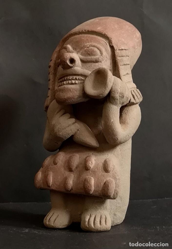 Antig&uuml;edades: Estatuilla de Cer&aacute;mica Roja - Foto 1