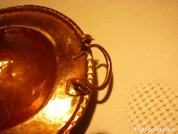Antig&uuml;edades: BRASERO DE LATON CON ASAS DE LATON . - Foto 2
