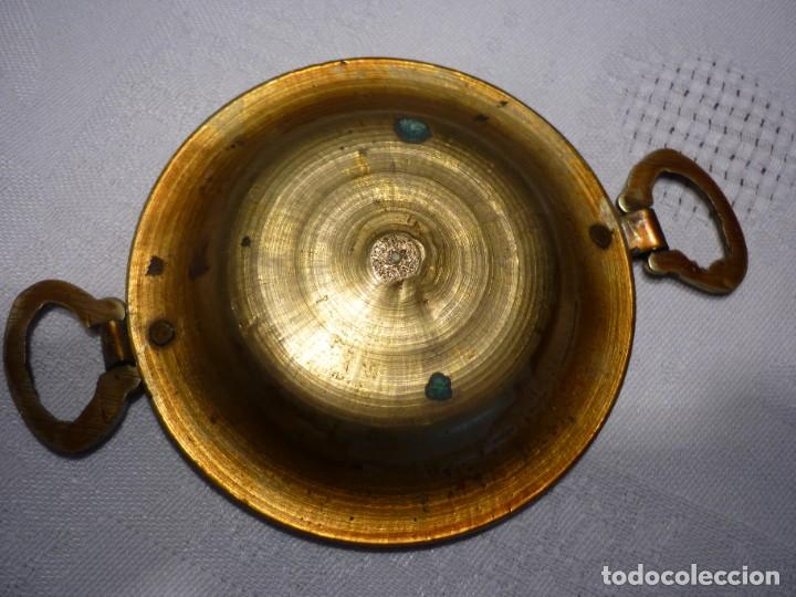 Antig&uuml;edades: BRASERO DE LATON CON ASAS DE LATON . - Foto 2
