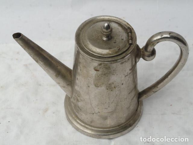 Antig&uuml;edades: TETERA DE LAT&Oacute;N. - Foto 2