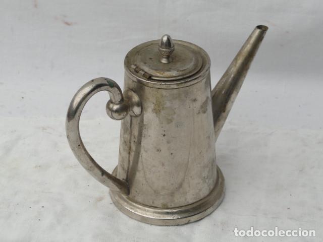 Antig&uuml;edades: TETERA DE LAT&Oacute;N. - Foto 4
