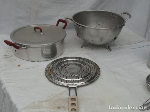 Antig&uuml;edades: CONJUNTO BATERIA DE COCINA DE ALUMINIO. - Foto 4