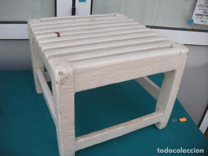 Antig&uuml;edades: ASIENTO PELDA&Ntilde;O MUY REPINTADO - Foto 2