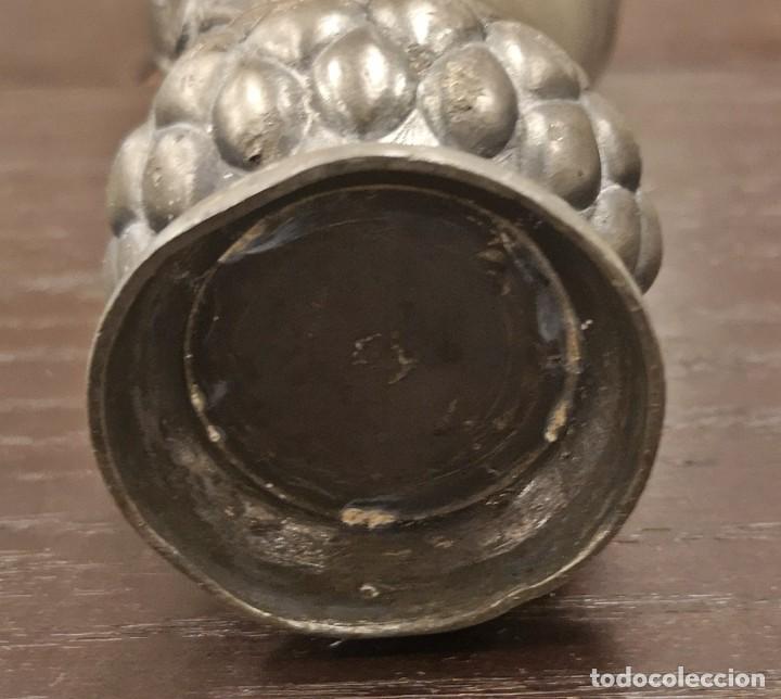 Antig&uuml;edades: Copa de metal - Foto 4