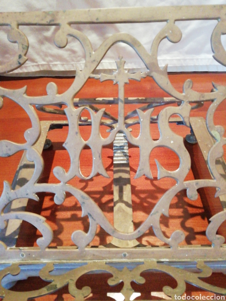 Antig&uuml;edades: Atril antiguo - Foto 2
