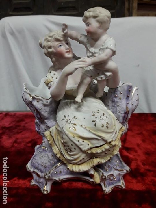 Antig&uuml;edades: Florero biscuit. - Foto 1