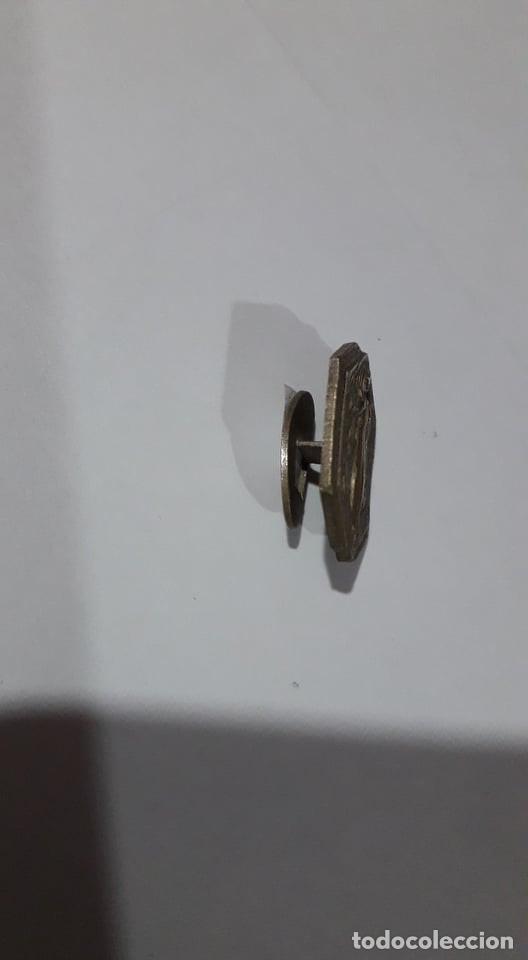 Antig&uuml;edades: insignia - Foto 1